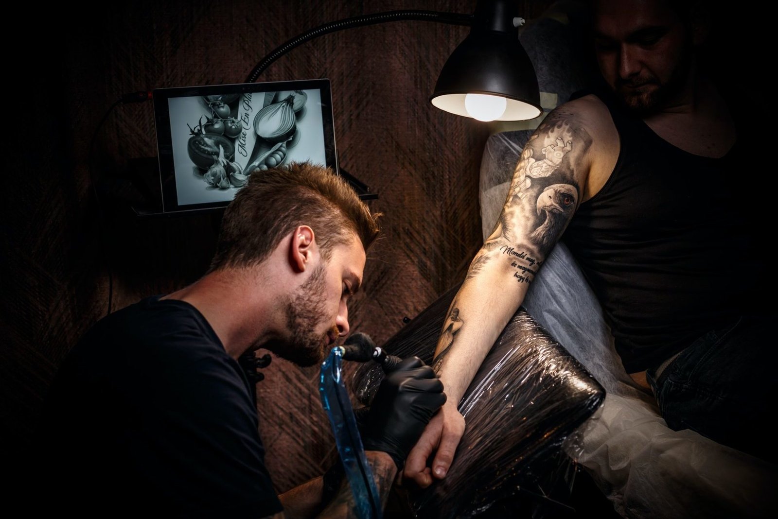 professional-tattoo-artist-1-e1631673252513.jpg
